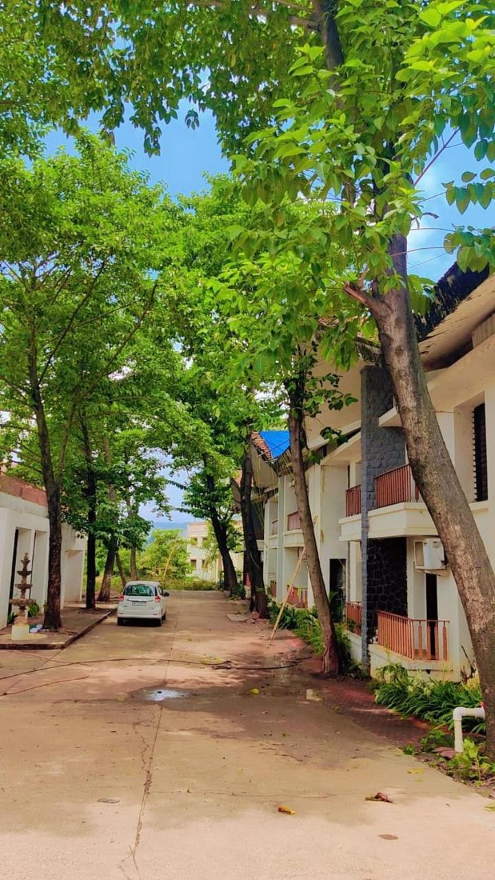 Indus Valley Resort Лонавала Экстерьер фото